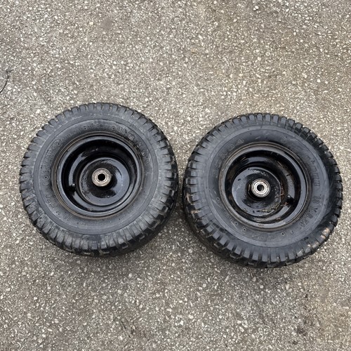 Golf buggy tyres on - on, rims